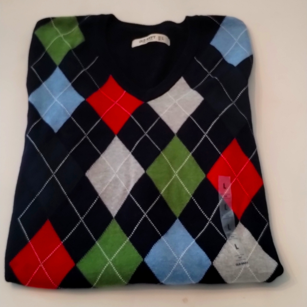 Old Navy Argyle V-NECK Sweater NWT